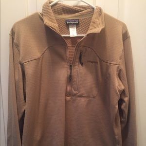 Patagonia 1/4 zip pullover